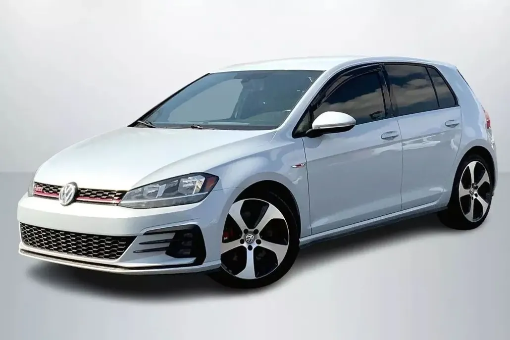 2019 Volkswagen Golf GTI photo 1