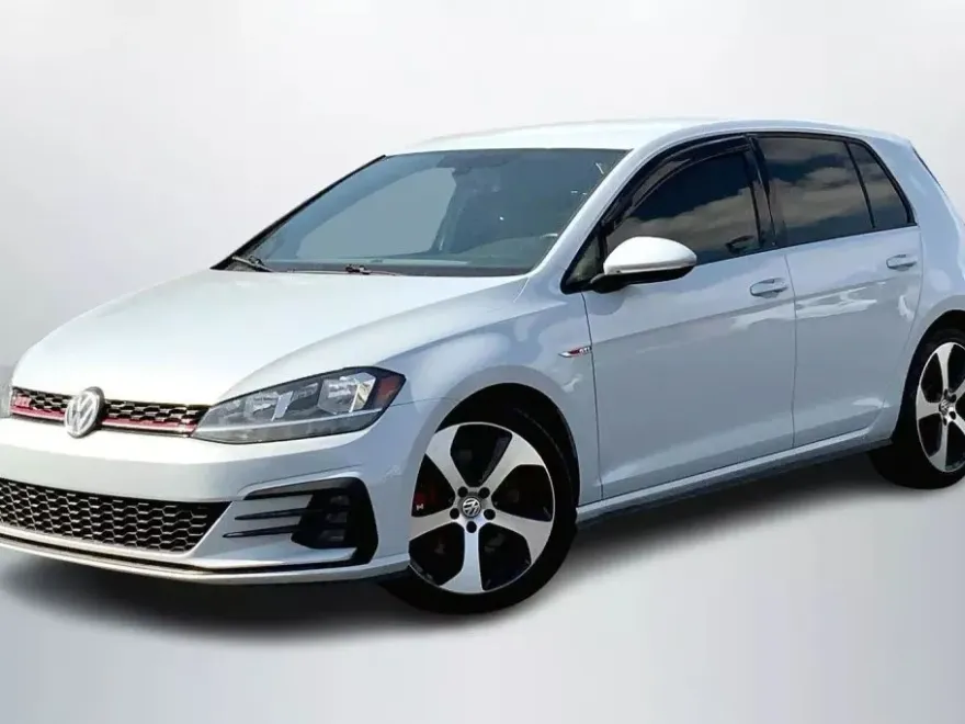 2019 Volkswagen Golf GTI photo 1