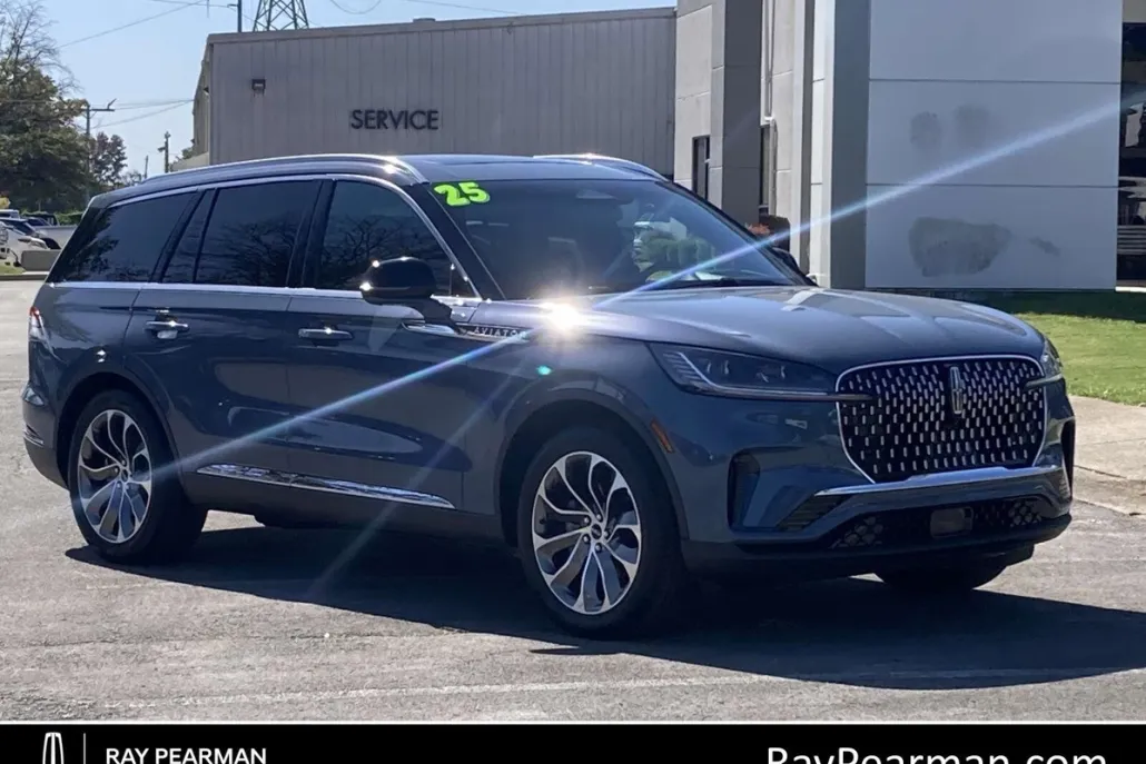2025 Lincoln Aviator Reserve photo 1