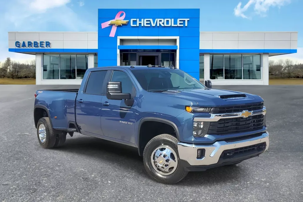 2026 Chevrolet Silverado 3500HD LT photo 1