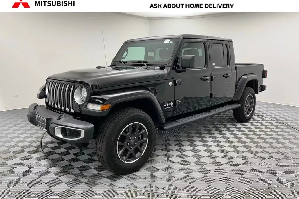 2023 Jeep Gladiator Overland photo 1