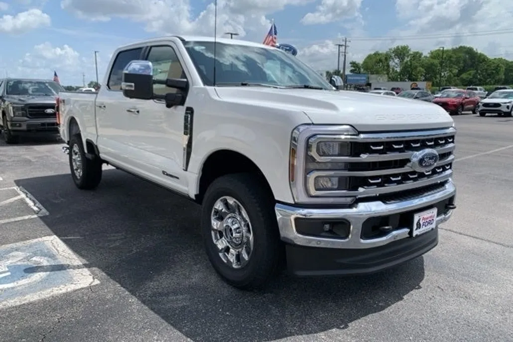 2025 Ford F-250 photo 1