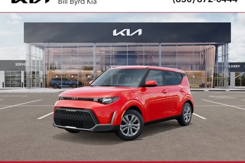 2025 Kia Soul LX photo 1