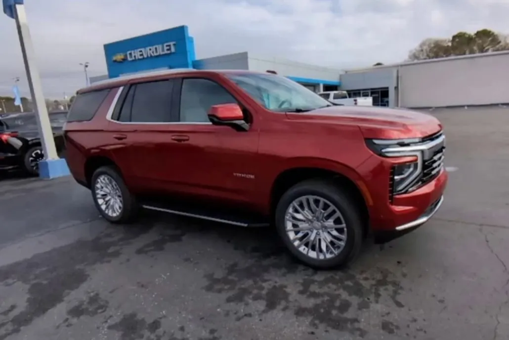 2025 Chevrolet Tahoe LS photo 1