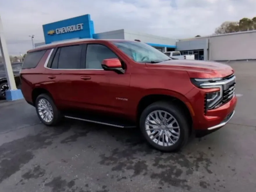 2025 Chevrolet Tahoe LS photo 1