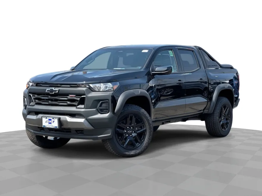 2025 Chevrolet Colorado Trail Boss photo 1
