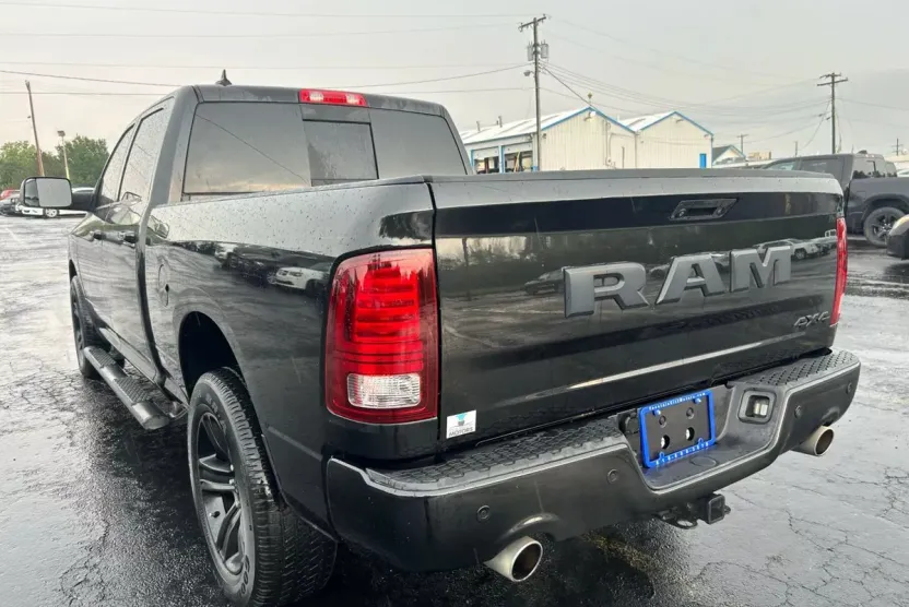 2018 Ram 1500 Sport photo 1