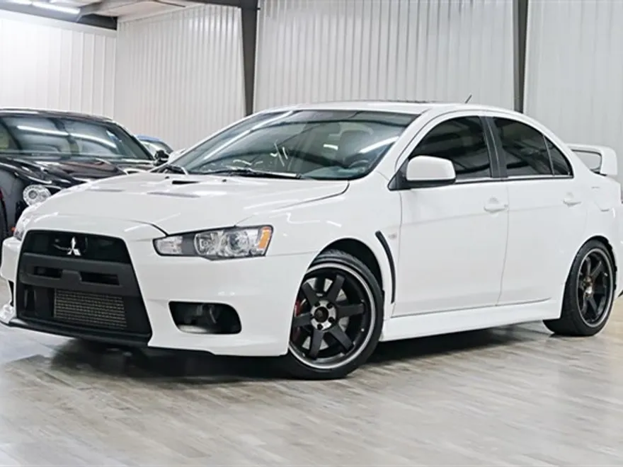 2014 Mitsubishi Lancer Evolution GSR photo 1