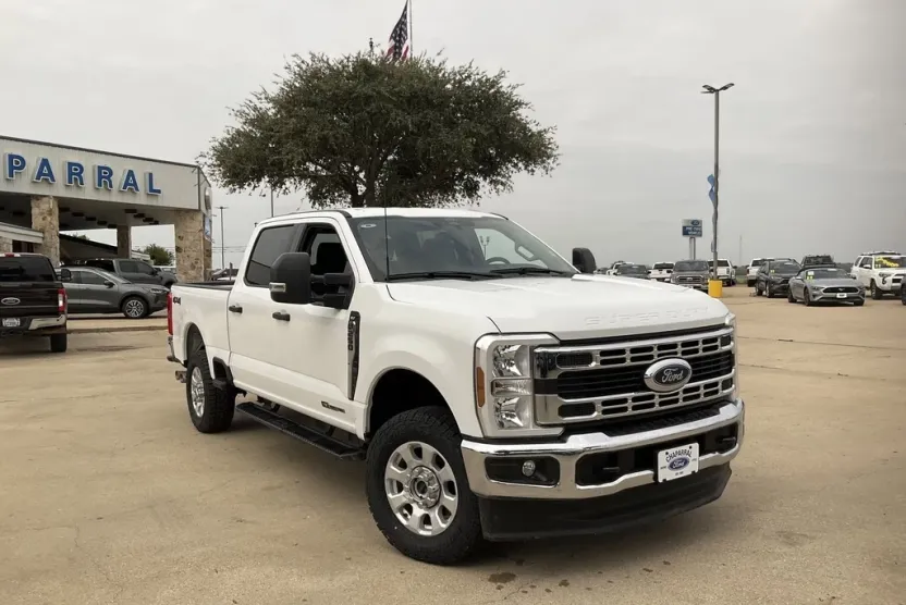 2024 Ford F-250 XLT photo 1