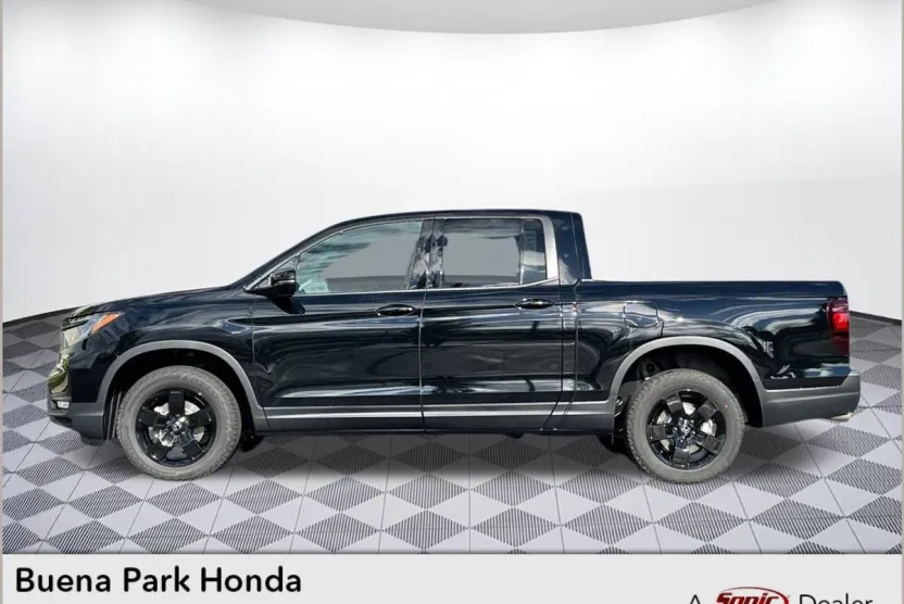 2025 Honda Ridgeline Black Edition photo 1