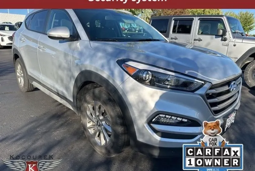 2017 Hyundai Tucson SE Plus photo 1
