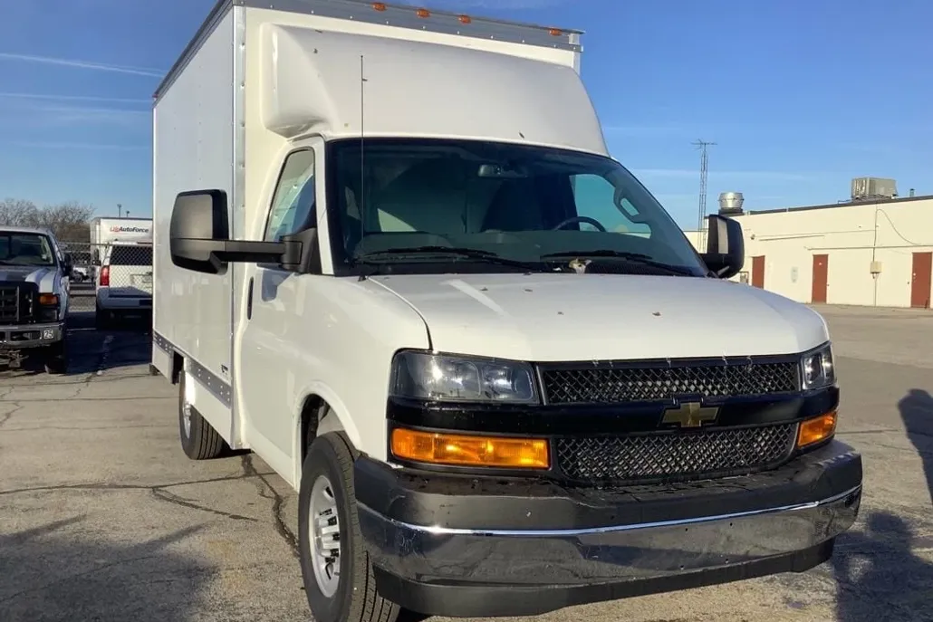 2024 Chevrolet Express 3500 Work Van photo 1