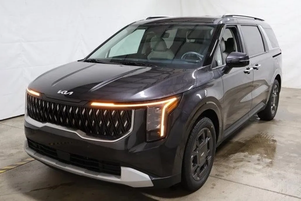 2026 Kia Carnival EX photo 1