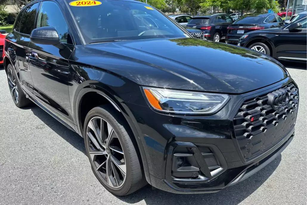 2024 Audi SQ5 Premium Plus photo 1