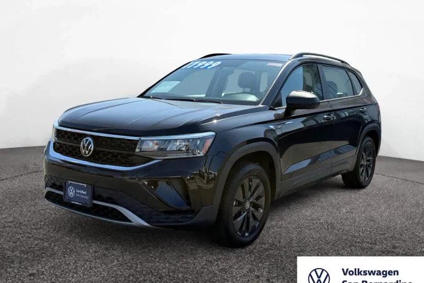 2022 Volkswagen Taos S photo 1