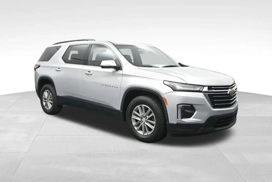 2022 Chevrolet Traverse Leather photo 1