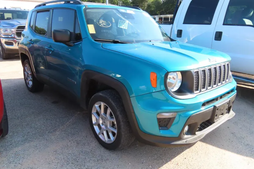 2022 Jeep Renegade Latitude photo 1