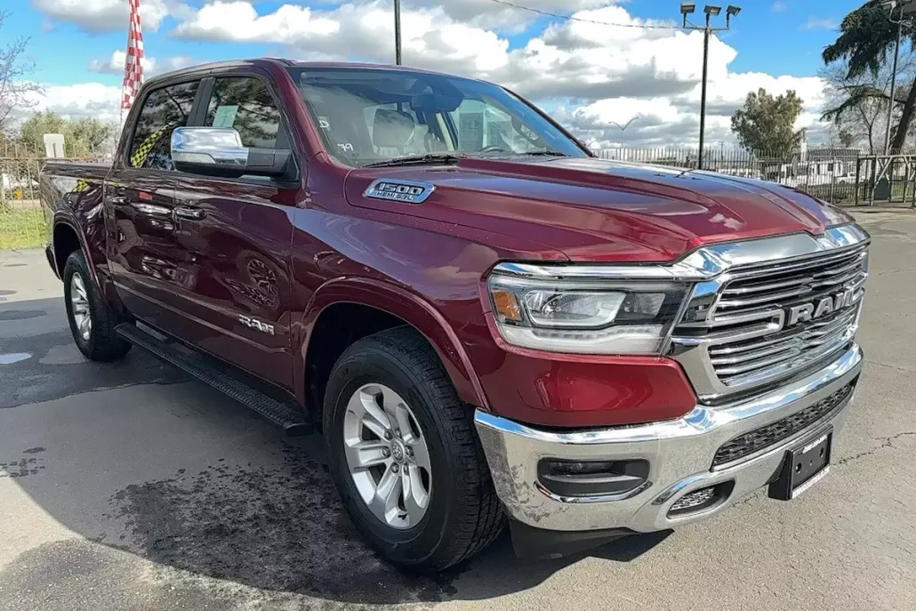 2019 Ram 1500 Laramie photo 1