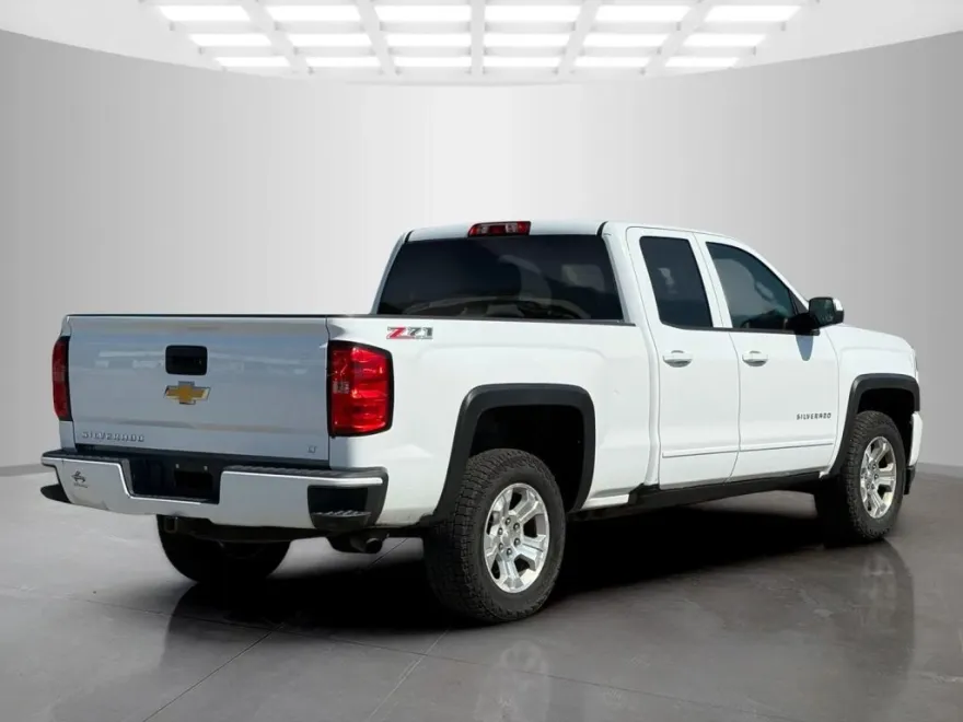 2016 Chevrolet Silverado 1500 Z71 LT photo 1