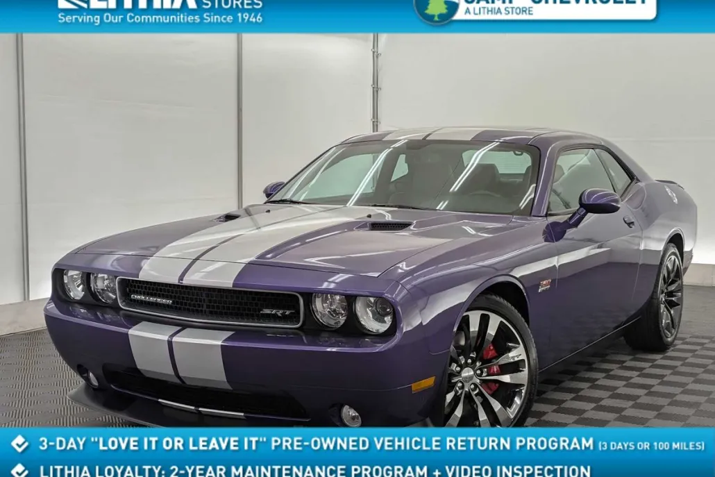 2013 Dodge Challenger SRT8 photo 1