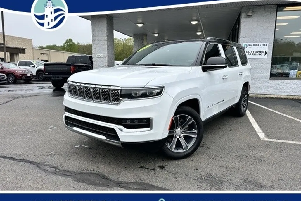 2023 Jeep Grand Wagoneer Base photo 1