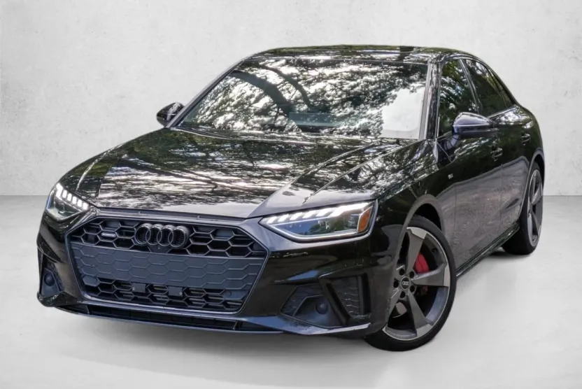 2022 Audi A4 S line Quattro Premium Plus photo 1