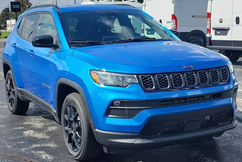 2026 Jeep Compass Latitude photo 1