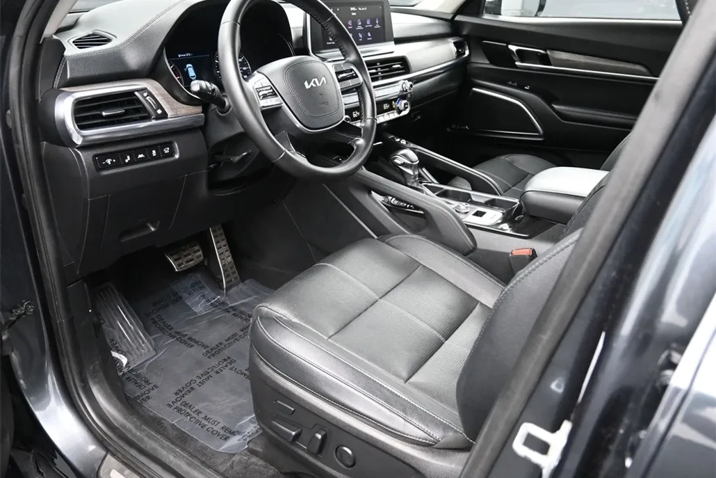 2022 Kia Telluride SX photo 1