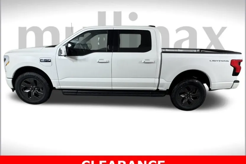 2025 Ford F-150 Lightning Lariat photo 1