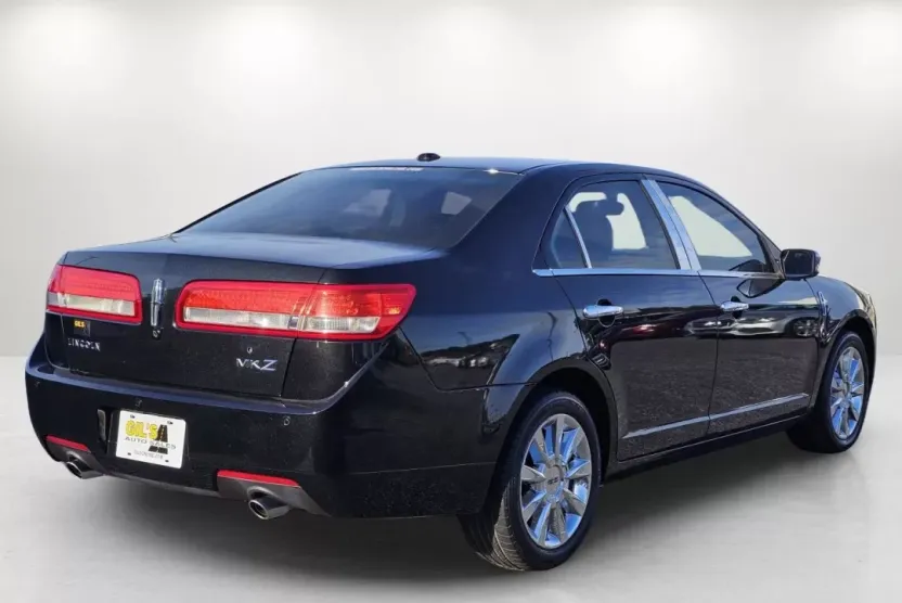 2012 Lincoln MKZ photo 1