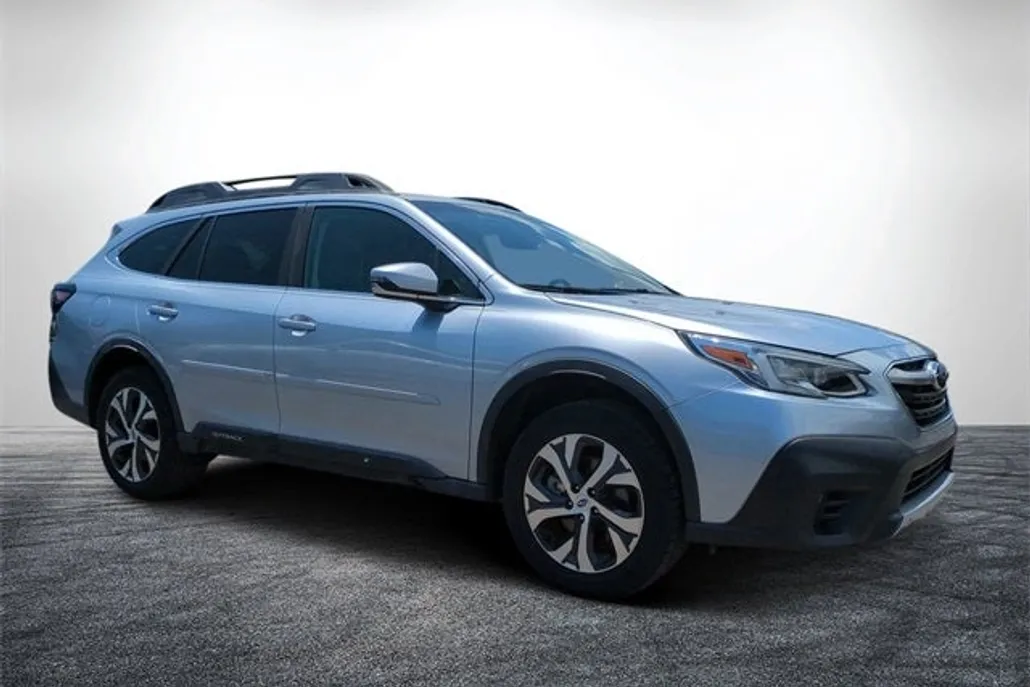 2020 Subaru Outback Limited photo 1