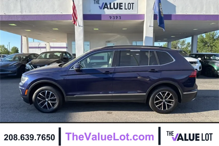 2021 Volkswagen Tiguan SE photo 1
