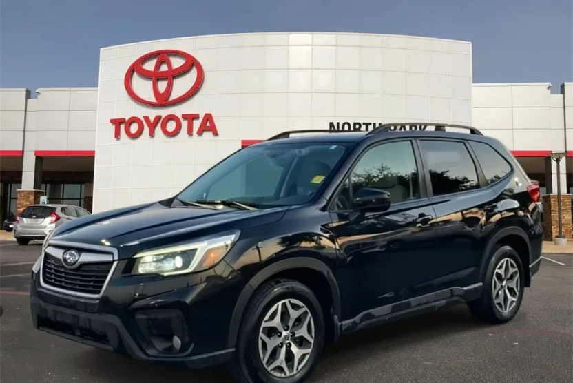 2021 Subaru Forester Premium photo 1