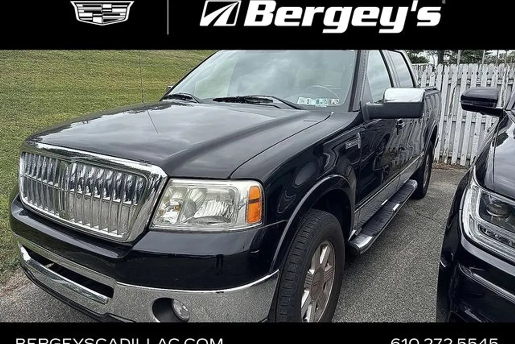 2008 Lincoln Mark LT photo 1