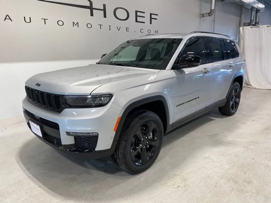 2025 Jeep Grand Cherokee Limited photo 1