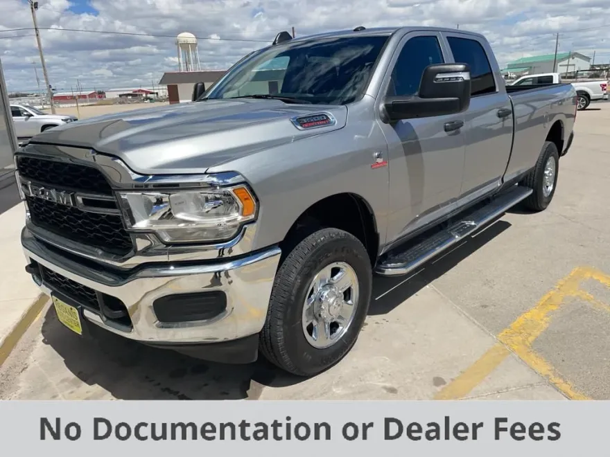 2024 Ram 3500 Tradesman photo 1