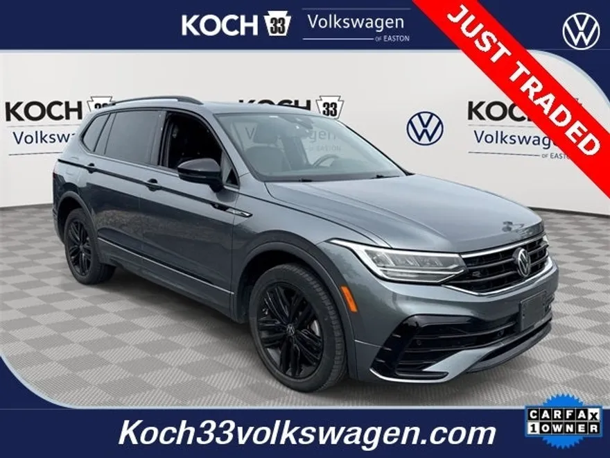 2022 Volkswagen Tiguan SE R-Line Black photo 1
