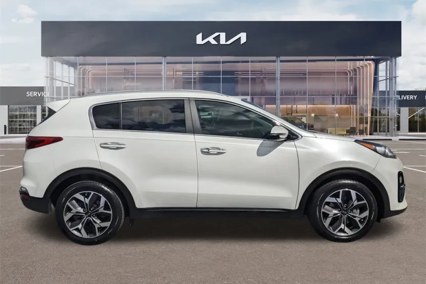 2020 Kia Sportage EX photo 1