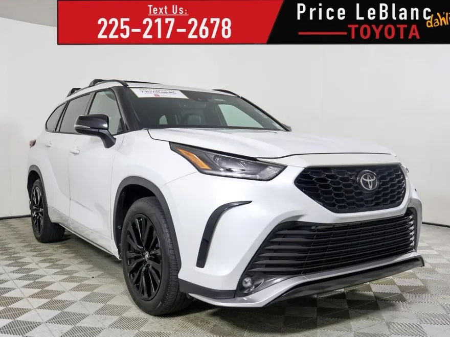 2024 Toyota Highlander XSE photo 1