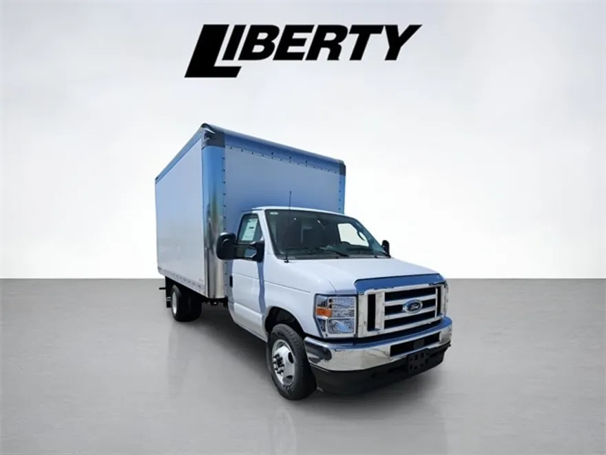 2025 Ford E-350 photo 1