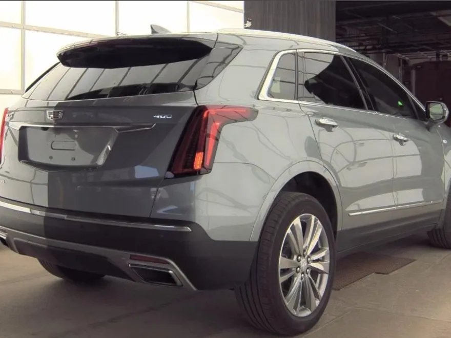 2024 Cadillac XT5 Premium Luxury photo 1