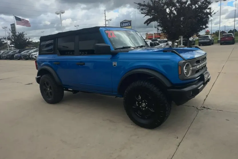 2022 Ford Bronco Big Bend photo 1