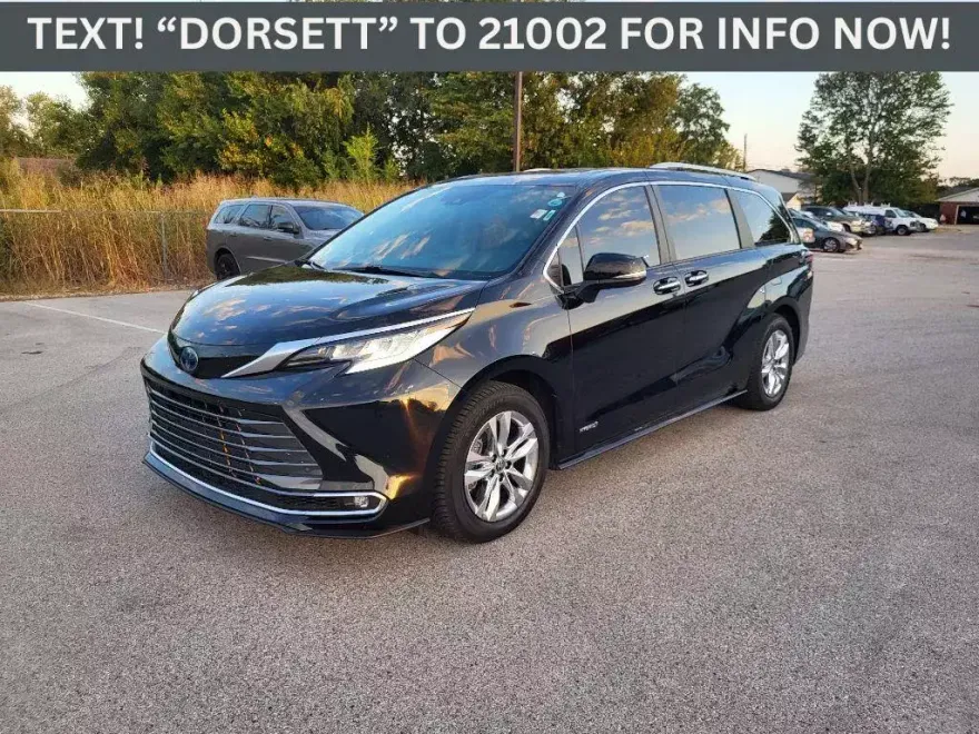 2021 Toyota Sienna Limited photo 1