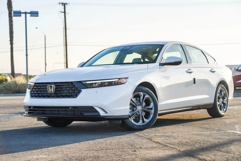 2025 Honda Accord Hybrid EX-L photo 1