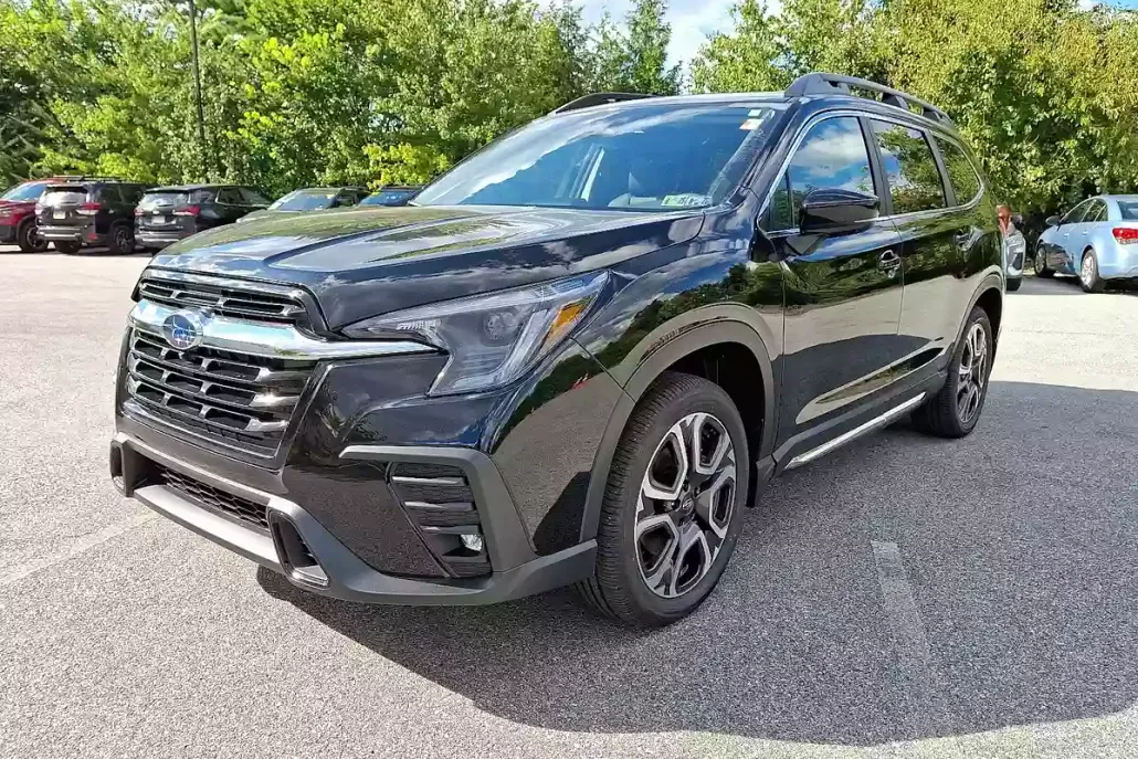 2025 Subaru Ascent Limited photo 1