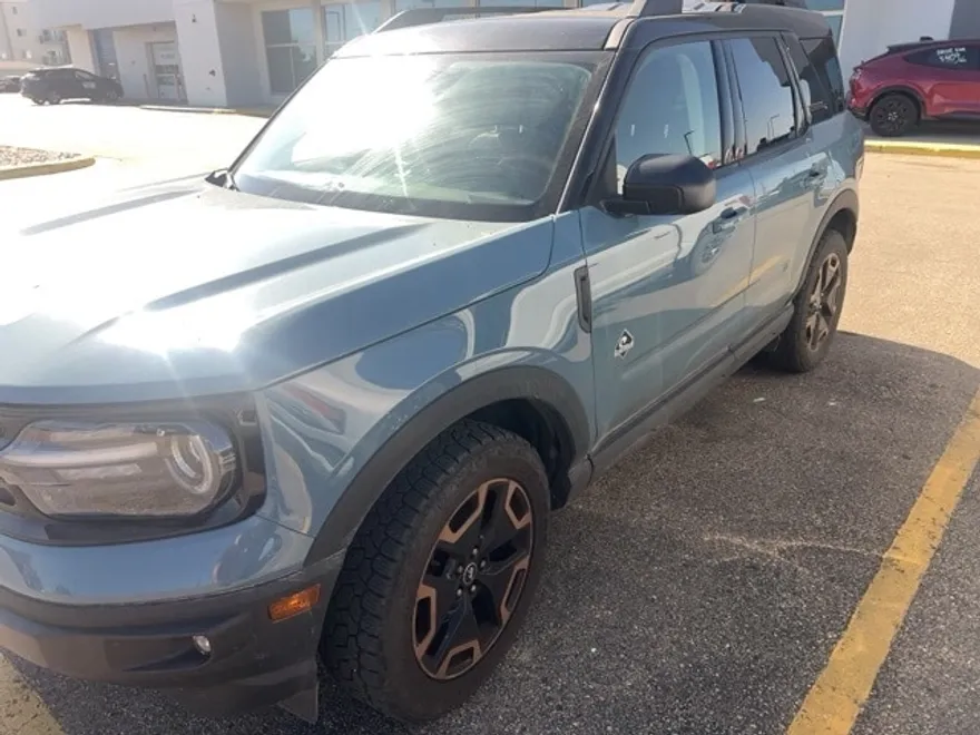 2021 Ford Bronco Sport Outer Banks photo 1