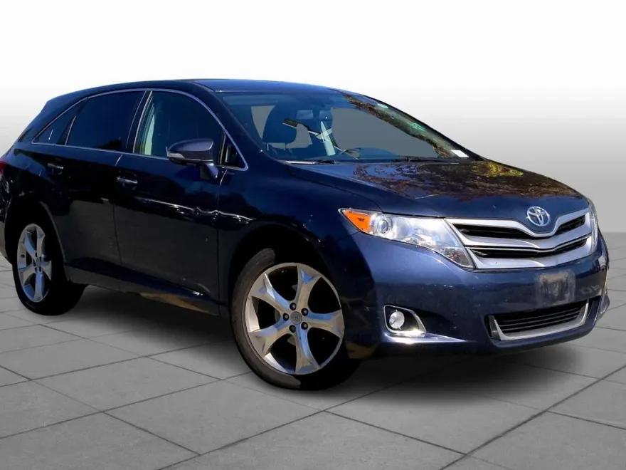 2015 Toyota Venza XLE photo 1