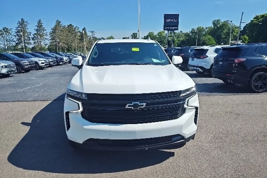 2024 Chevrolet Tahoe RST photo 1