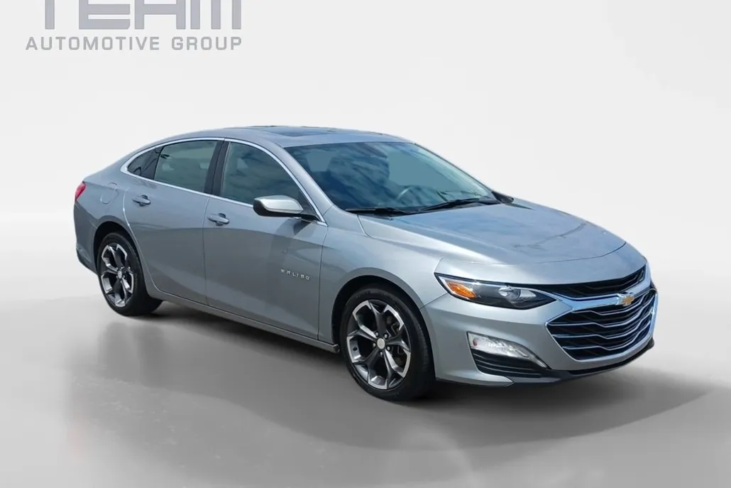 2023 Chevrolet Malibu 1LT photo 1