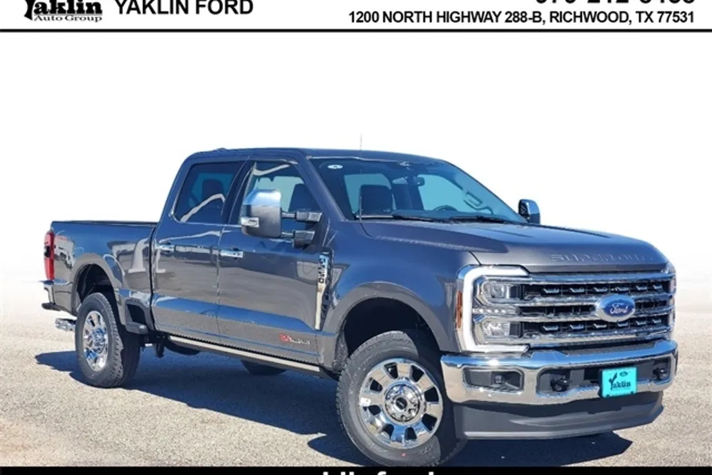 2025 Ford F-250 Lariat photo 1